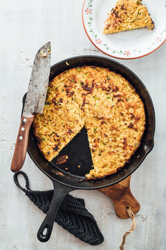 Food: Cabbage Frittata in a pan