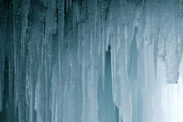 Icicle formation