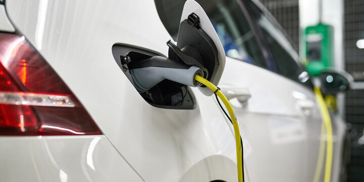 Charging: Electric car charging