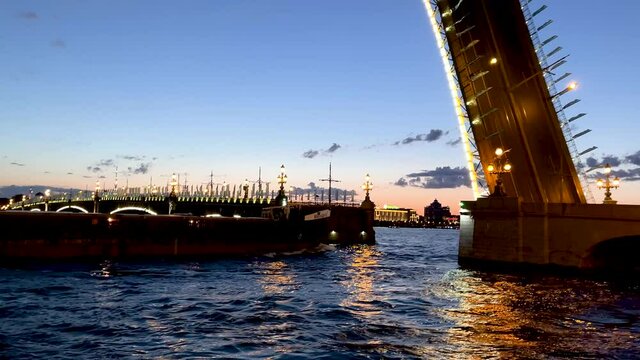 Streets of the city of St. Petersburg at night. 4K video. Peter at night.