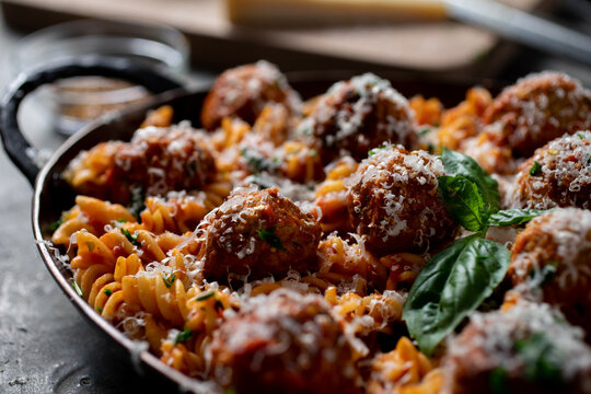 Rotini with Tomato Sauce and  Meatballs
