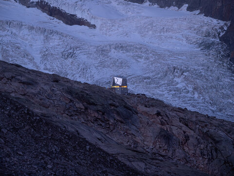 Monte Rosa alpine hut in front of glacier