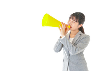 叫ぶ若いビジネスウーマン