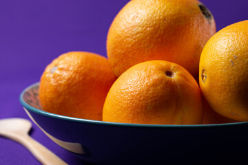 oranges in a bowl