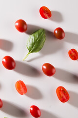 Tomates Cherry rojos, orgánicos y cultivados en Quito, Ecuador