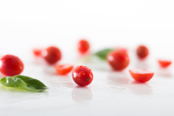 Tomates Cherry rojos, orgánicos y cultivados en Quito, Ecuador