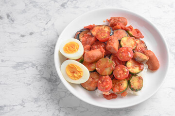 夏野菜のトマト煮込みライス