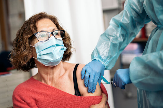 Mature Woman Gets A Vaccine