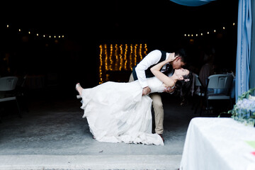 bride and groom first dance 