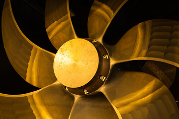 New ship's seven-blade bronze propeller, close-up. © Сергей Жмурчак