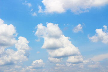 Obraz na płótnie Canvas The vast blue sky and clouds sky