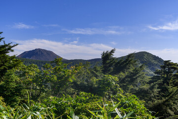 Fototapeta premium 白笹山から見た南月山と茶臼岳