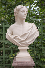 The sculpture 