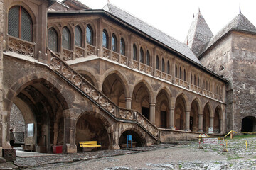 Fototapeta na wymiar Zamek Hunedoara w Rumunii