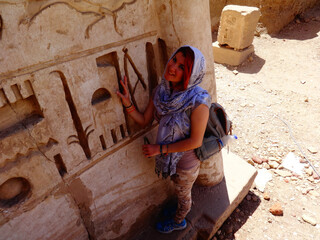 arabic visit egypt pyramids woman 3