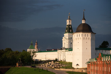 Fototapeta na wymiar The Trinity Lavra of St. Sergius in evening light (Sergiyev Posad, Russia)