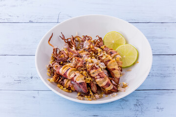Fried squid with garlic