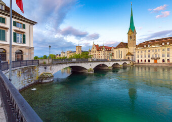 Fototapeta na wymiar Zurich. Old city embankment and medieval houses at dawn.