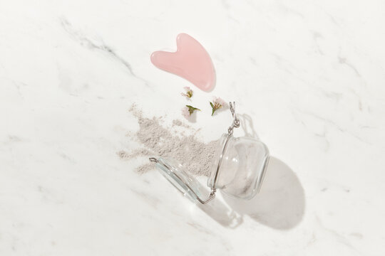 White clay for facial mask and eye patch