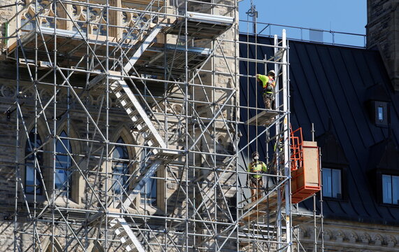 Suspended Scaffolding Editorial Photos Videos Adobe Stock Suspended Scaffolding Editorial Photos Videos Adobe Stock