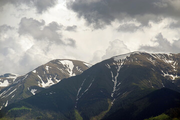 Obraz premium Stormy alpine landscape in the Fagaras Mountains, Romania, Europe