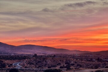 Beautiful Sunset In The Southern California Desert City Palmdale - obrazy, fototapety, plakaty