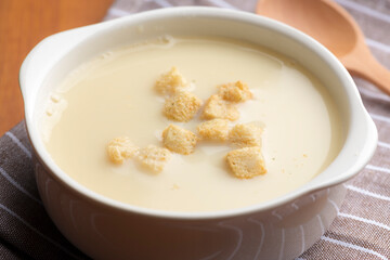 温かいコーンポタージュ