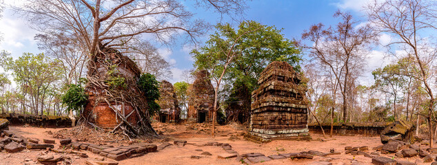 Fototapeta premium Prasat Pram Temple ruins at Koh Ker, Siem Reap, Cambodia