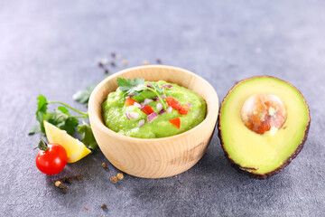 guacamole with fresh ingredient