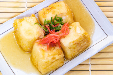 揚げ出し豆腐