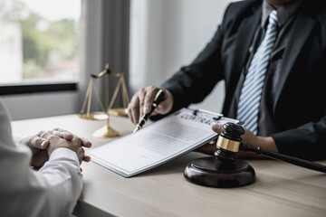 Attorney gives the client a pen to sign a contract admitting fraud, lawyer admits a fraud case in...