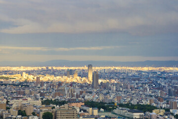 神戸の港町の都市風景を丘の上から撮影