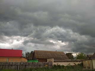 red barn and sky