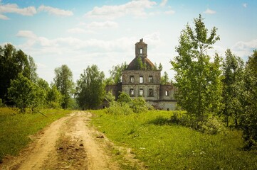 The road to the abandoned dilapidated temple
