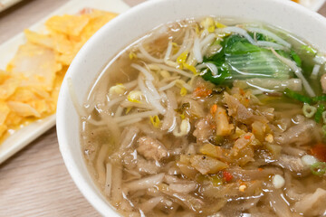 pickled mustard greens with pork and noodles