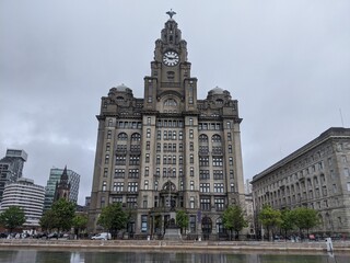 Fototapeta na wymiar The Liver Building in Liverpool, England