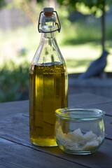 Gesundes Olivenöl und Parmesan