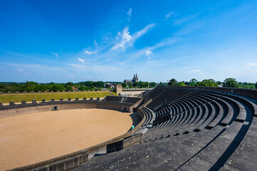 Blick vom römischen Amphitheater auf Xanten am Niederrhein