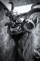 Mascara típica del baile de la diablada, es parte del folklore en Bolivia en Carnaval. Realizados...