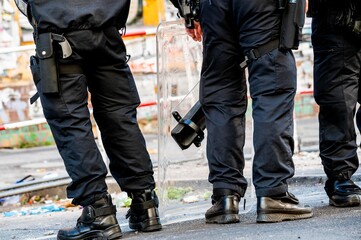 Fire protection test in the Rigaer STrasse 94 in Berlin on the 17 July 2021. The police tried to get into the house with a fire protection expert. 