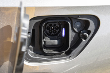  auto voiture electrique electric car borne recharge chargeur batterie autonomie rechargement...