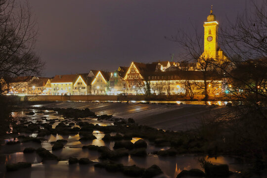 Silouette von N&uuml;rtingen zur Weihnachtszeit