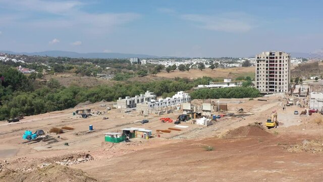 Construcci&oacute;n de viviendas nievas en Zapopan Norte Casa Edificios 05