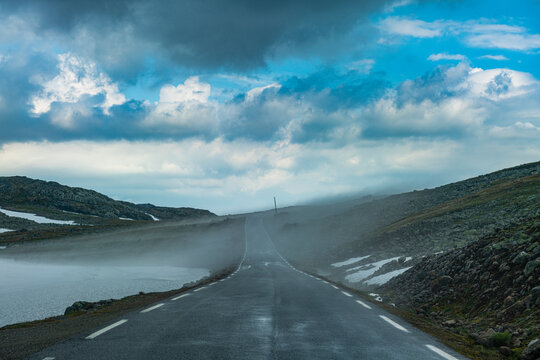 Norway, Aurland, Road in fog on Aurland plateau