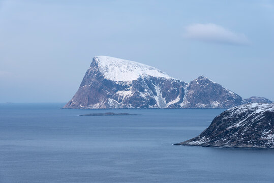 Norway, Tromso, Sommaroy, Snowcapped mountain at Haja Island