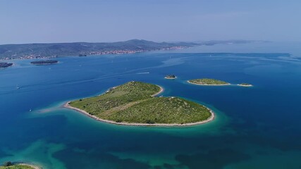 Galesnjak heart island aerial