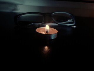 lentes en la noche 