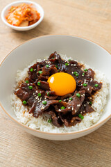 Rice with Soy-Flavoured Pork or Japanese Pork Donburi
