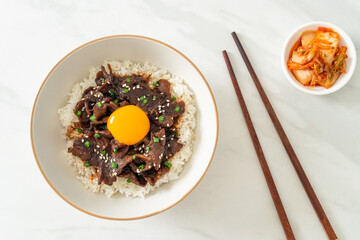 Rice with Soy-Flavoured Pork or Japanese Pork Donburi