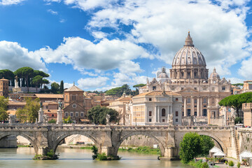 Fototapeta na wymiar St.Peter's basilica in Vatican, Rome.Italy